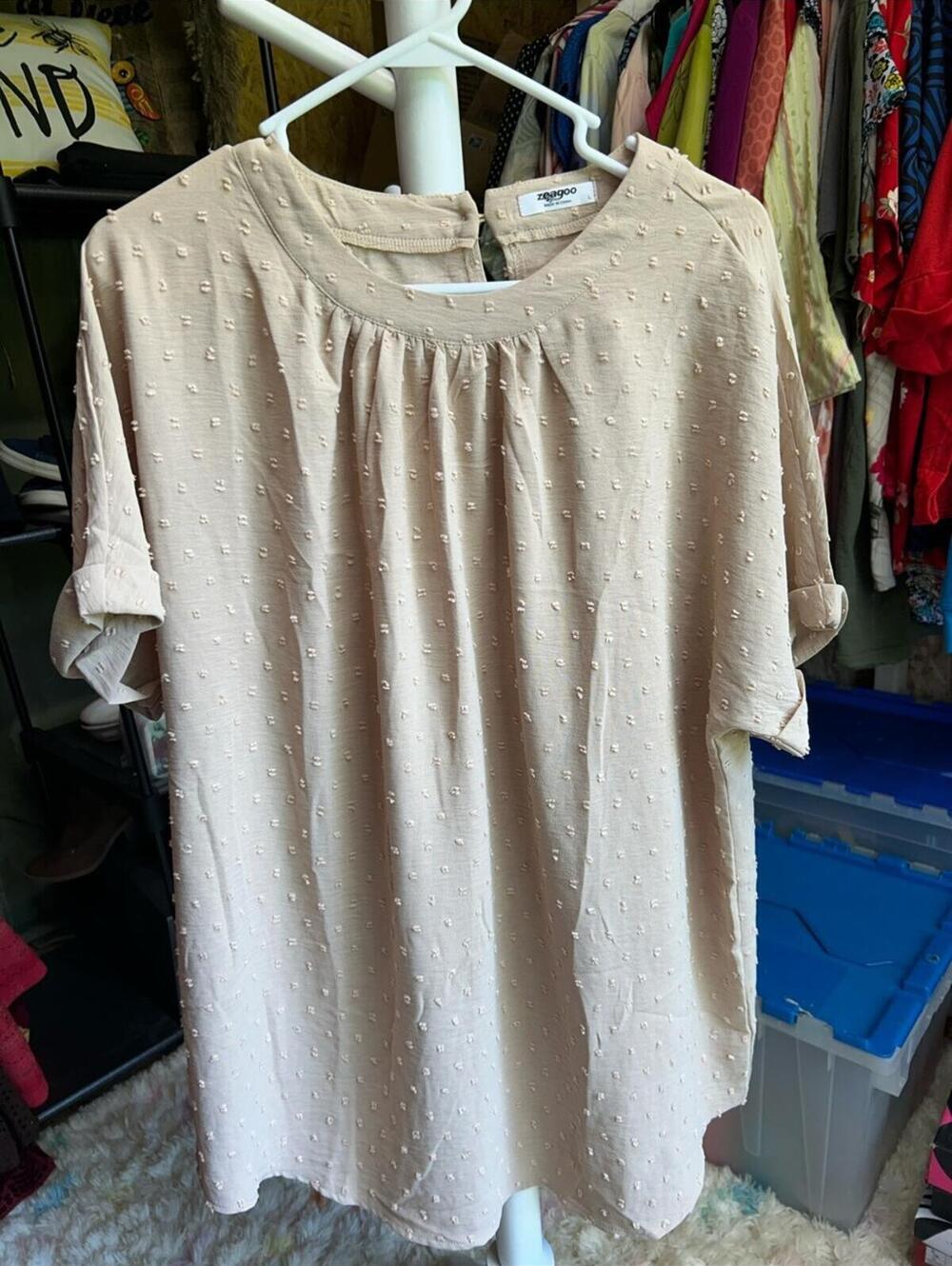zeagoo Cream Swiss Dot Rolled Sleeve Tunic Size L